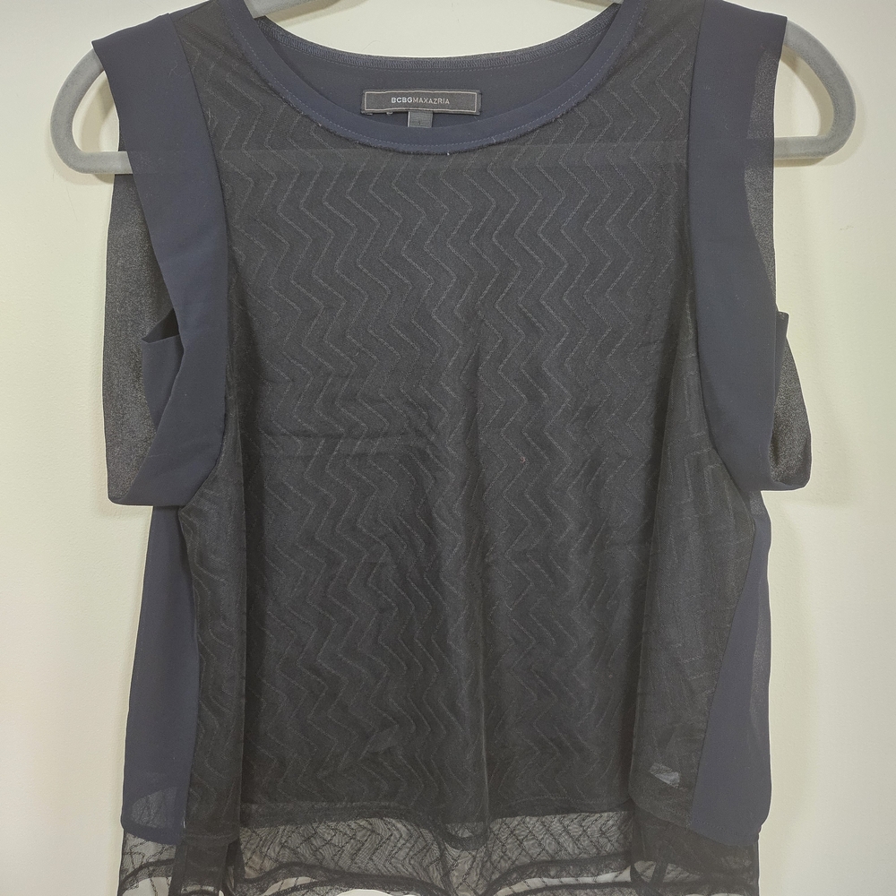 BCBGMaxAzria Navy and Black Zigzag Blouse